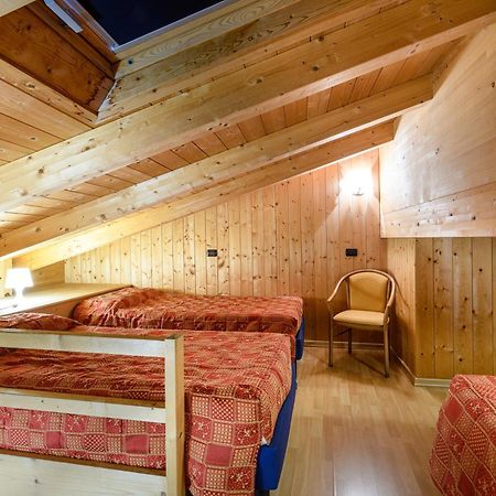 Hotel Garni Le Corti グロソット エクステリア 写真