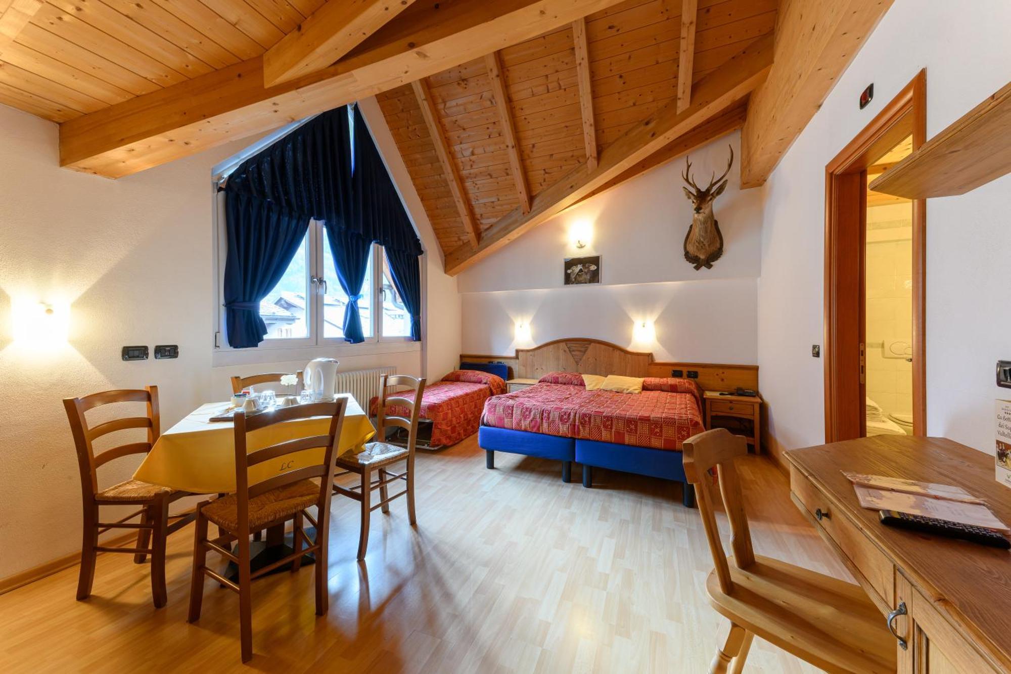 Hotel Garni Le Corti グロソット エクステリア 写真