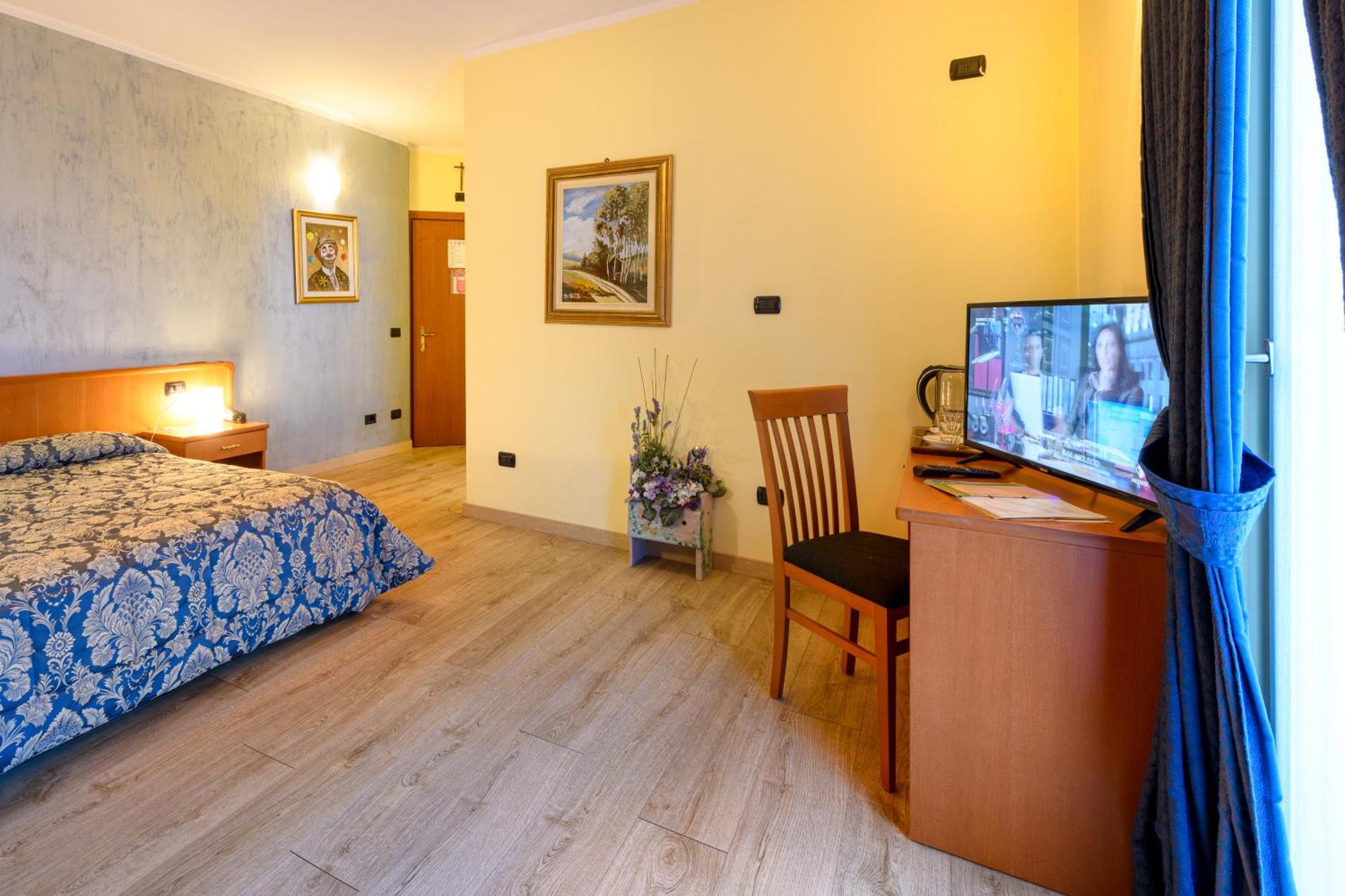 Hotel Garni Le Corti グロソット エクステリア 写真